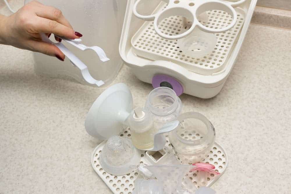 Simply Mumma_How to Clean Your Electric Breast Pump with Frequent Sterilisation